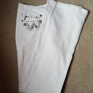 Mu embellished white jean